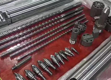 雙合金高速螺杆(gǎn)料筒